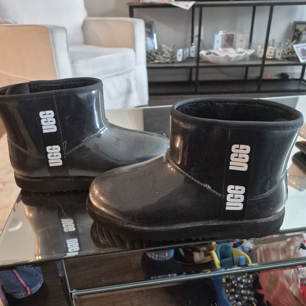 UGG Kids Glossy Black Boots